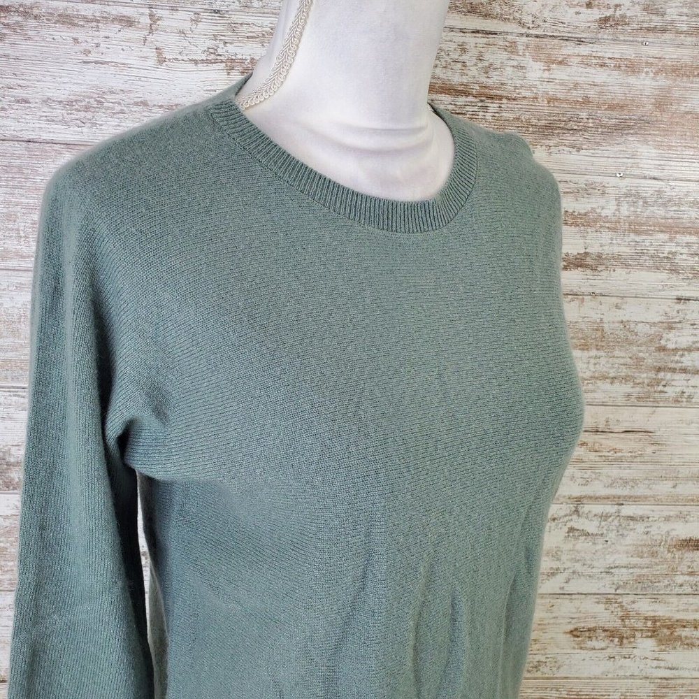 Vince Green Long Sleeve Round Neck Pullover Sweater Size XSmall - Picture 3 of 8
